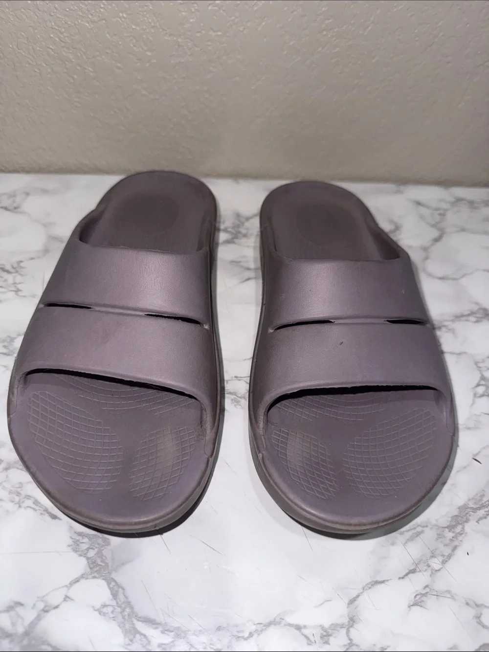 OOFOS Slide Sandals Purple M6-W8